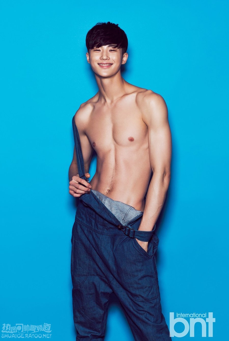 韩国模特卞宇锡肌肉帅哥写真
